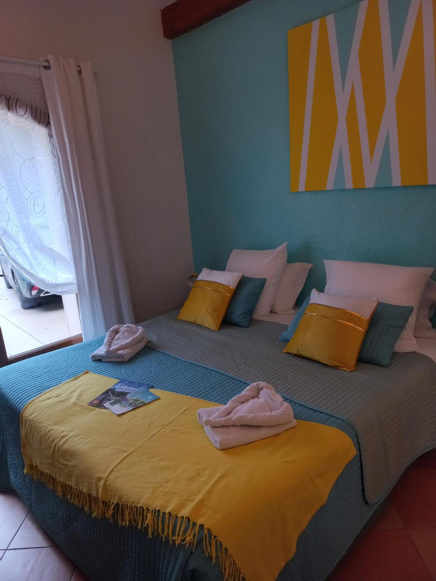 Villa Asunda B&B Spa & Sauna, Chambres D'Hotes Saint-Maximin Esterno foto